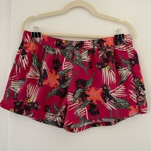 Patagonia Barely There Shorts Women’s Large